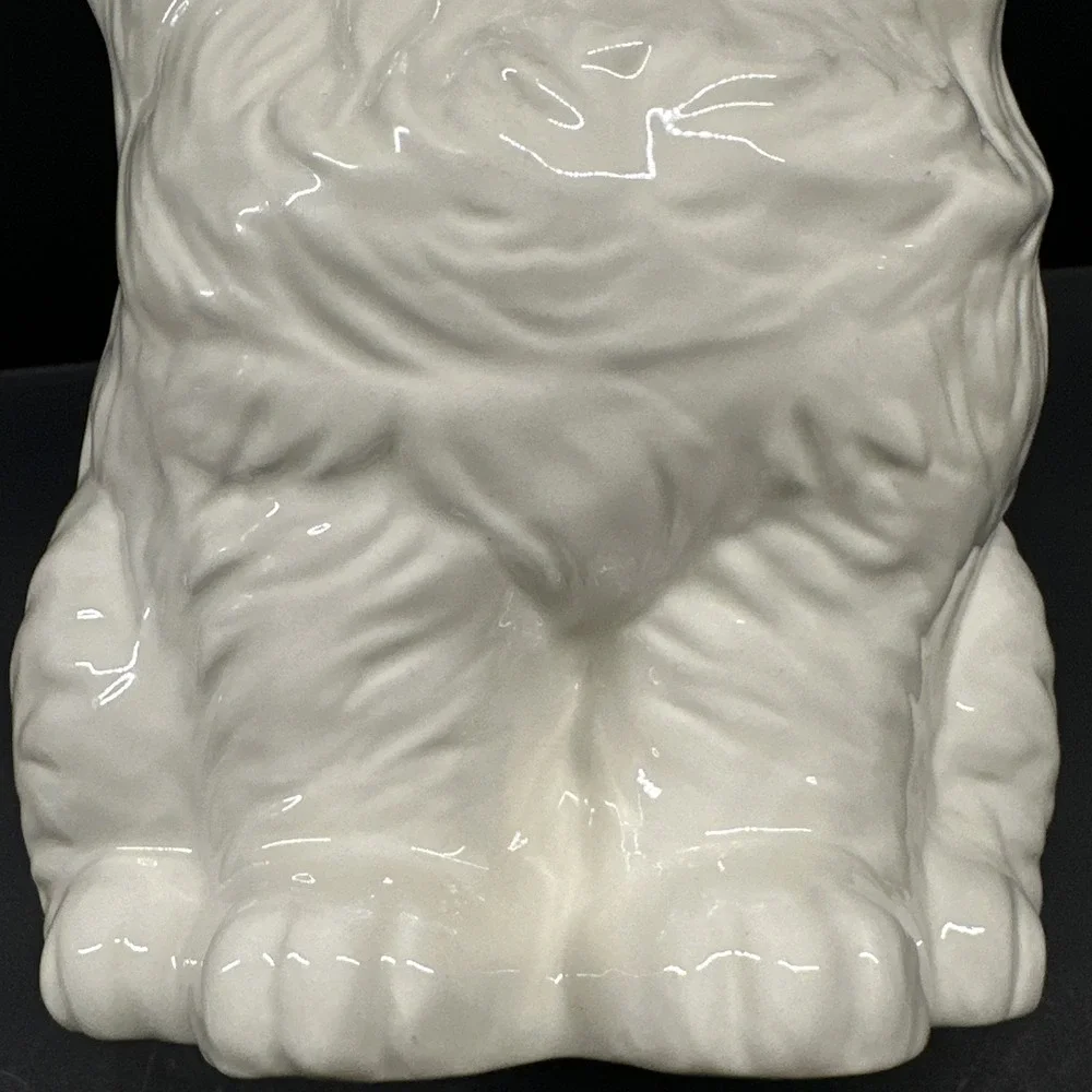 Vintage Ceramic White Persian Cat Figure Statue Long Haired Tongue 10